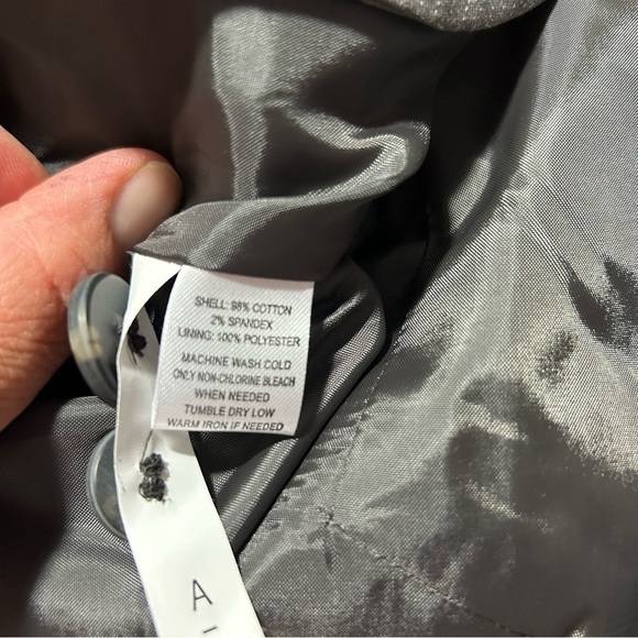 The LOFT Ann Taylor Womens Pinstripe Blazer Size 4P Gray BNWT - Picture 5 of 6
